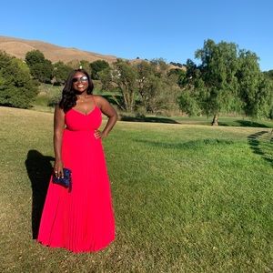 Strappy maxi, pleated dress